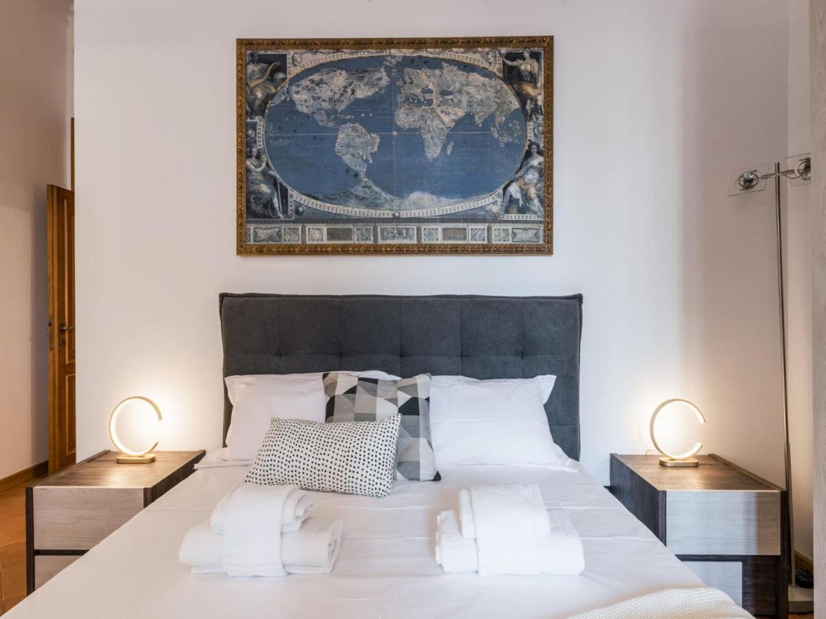 The Rent - Three-bedroom Near The Quirinale Appartement